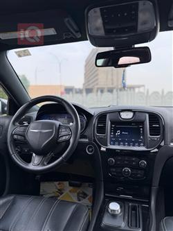 كرايسلر 300